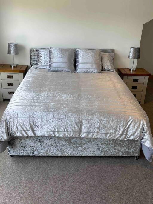 Very Large Lovely Double Room Loft Apartment Carlton Colville Eksteriør billede